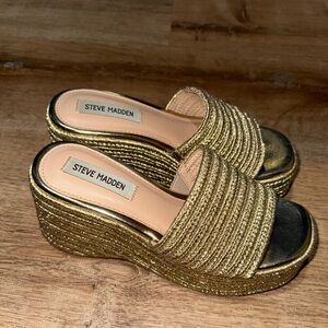 Steve Madden Metallic Gold Platform Sandals